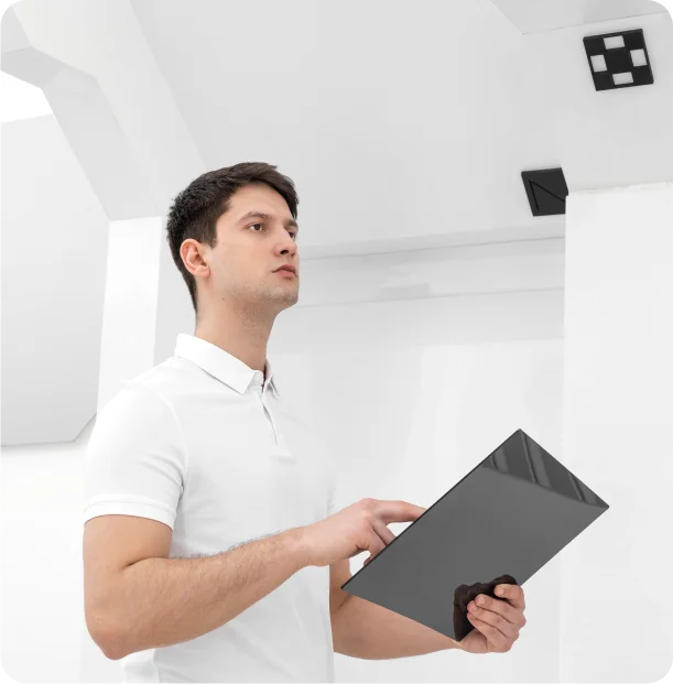 What are the features of Alarm Response?