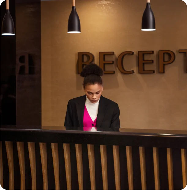 What are the features of retail security services?